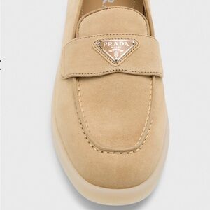 Prada
Saint Tropez Suede Loafers 38